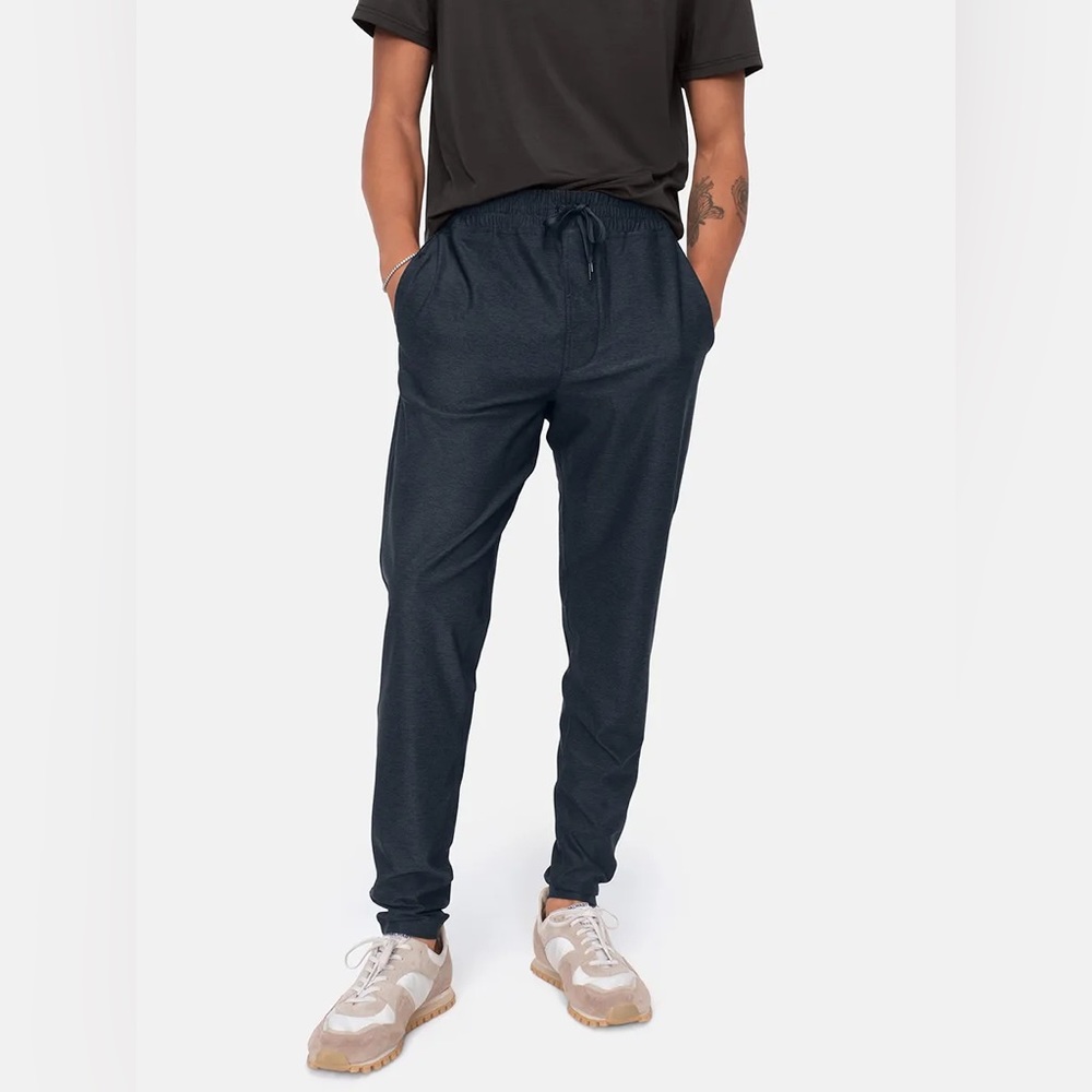 Outdoor Voices Sunday Pant in Charcoal, XS. 31” inseam.